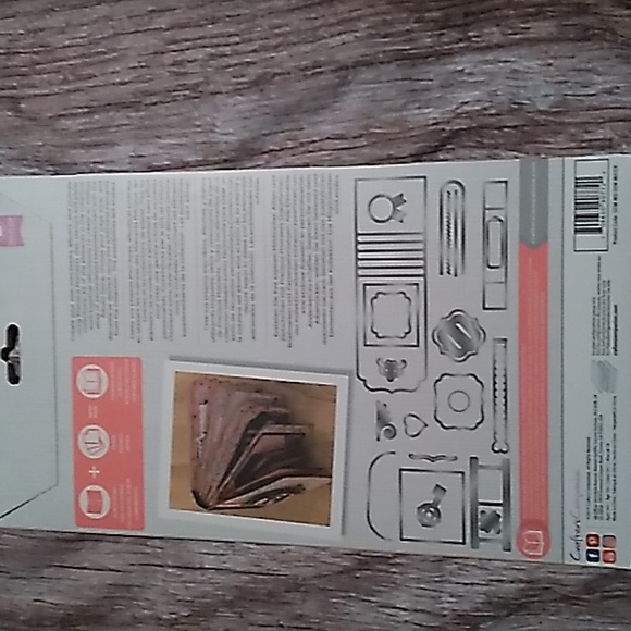 Gemini papercraft die by Crafters companion dimensionals - Picture 2 of 3